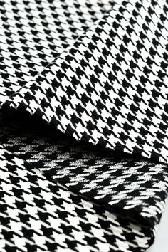 Houndstooth scatter cushion